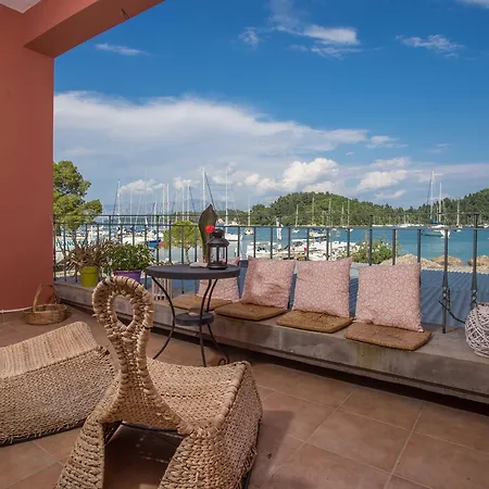 Blue Seaview 75 Sqm On Coast Daire